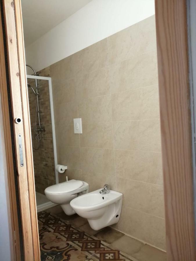 La Casa Bianca Hotel Monopoli Bagian luar foto