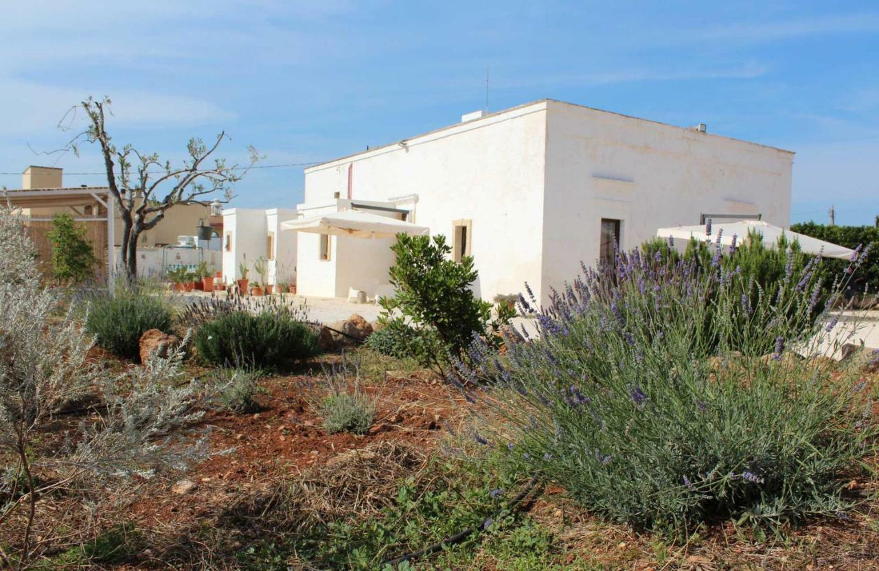 La Casa Bianca Hotel Monopoli Bagian luar foto
